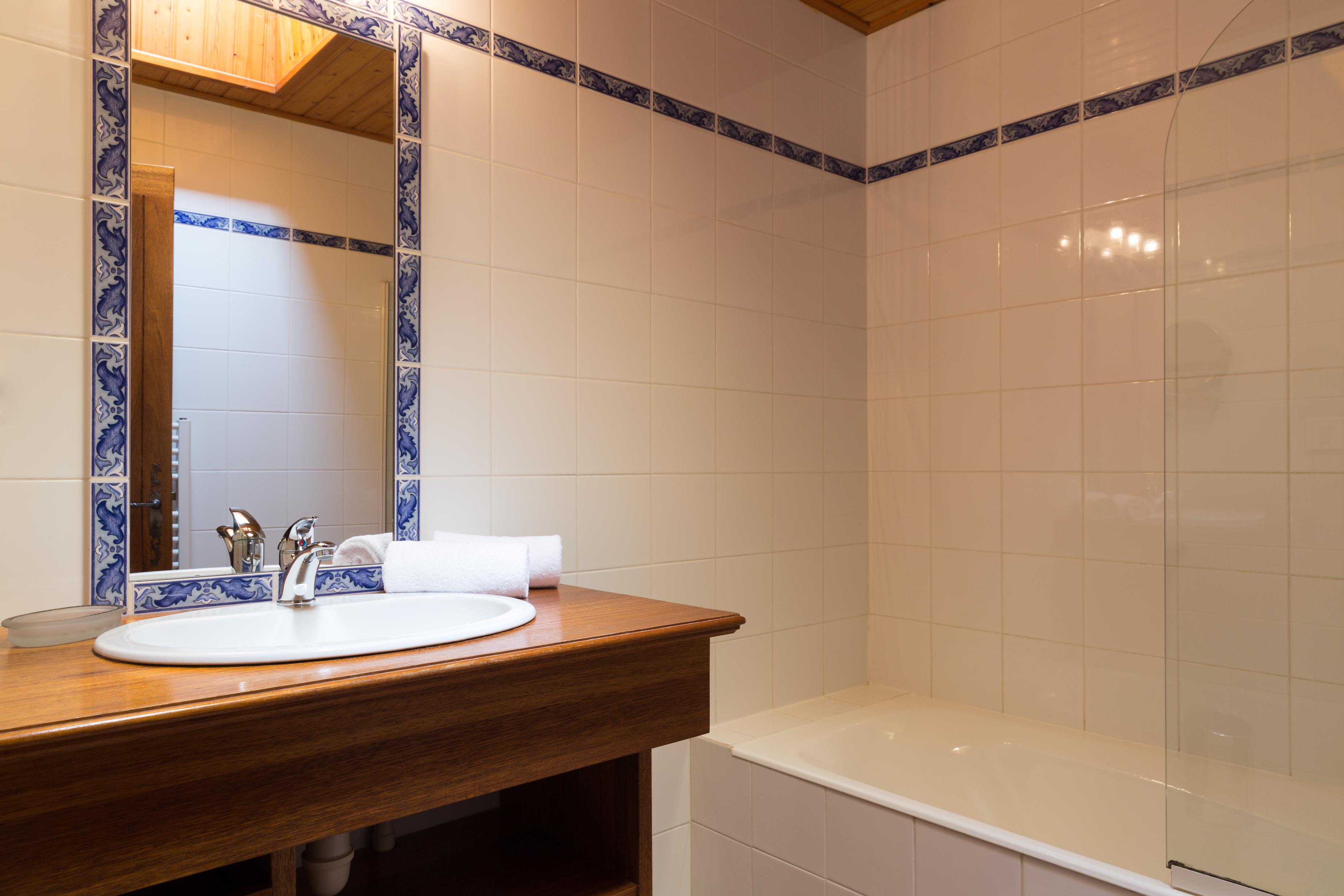 Domaine Le Martinet, The Originals Relais Hotel Bouin  Екстериор снимка