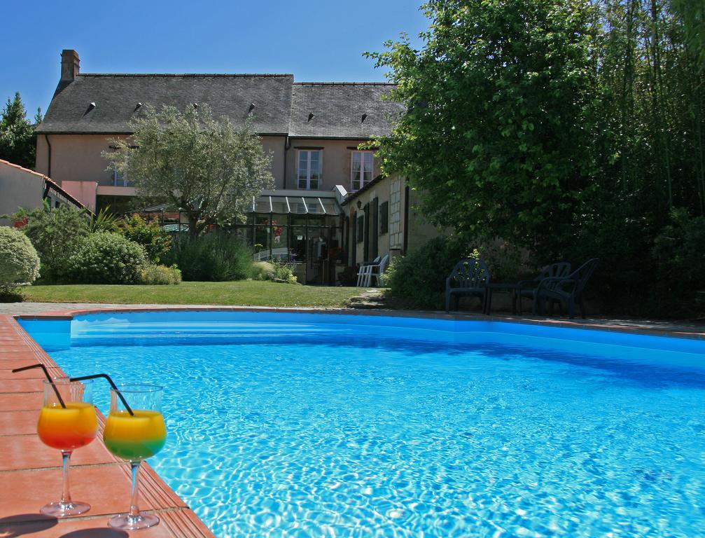 Domaine Le Martinet, The Originals Relais Hotel Bouin  Екстериор снимка