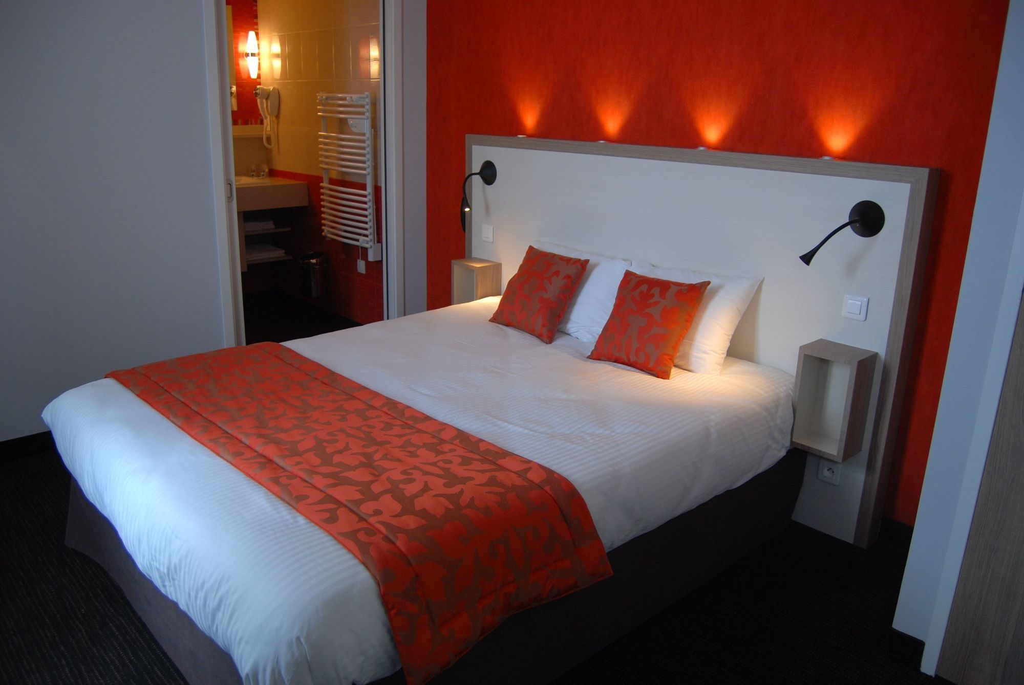 Domaine Le Martinet, The Originals Relais Hotel Bouin  Екстериор снимка
